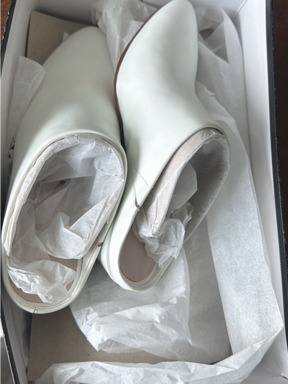 Nine West White Pointed Toe Slip-On Mules